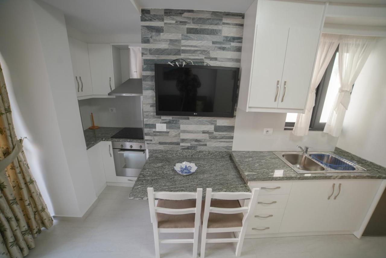 City Glow Apartments Sarande Ngoại thất bức ảnh