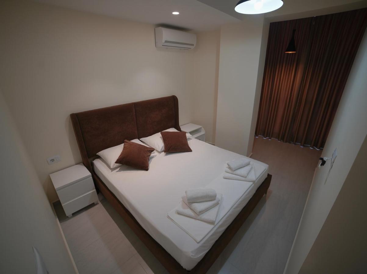 City Glow Apartments Sarande Ngoại thất bức ảnh