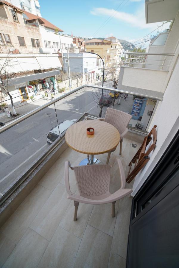 City Glow Apartments Sarande Ngoại thất bức ảnh