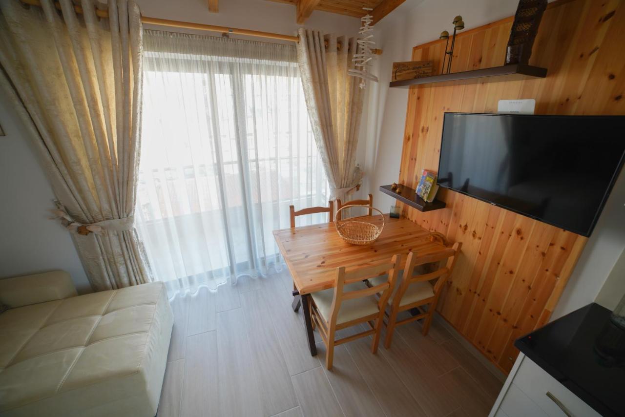 City Glow Apartments Sarande Ngoại thất bức ảnh