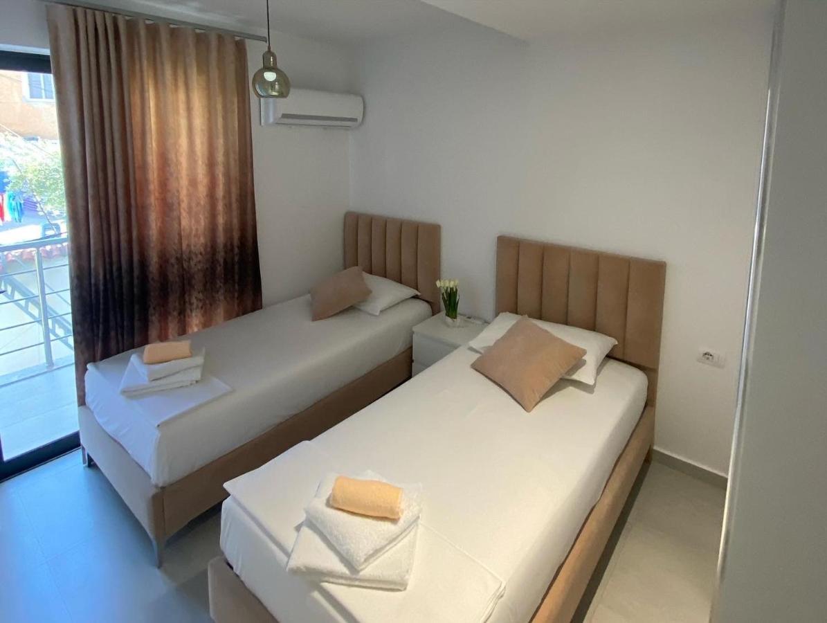 City Glow Apartments Sarande Ngoại thất bức ảnh