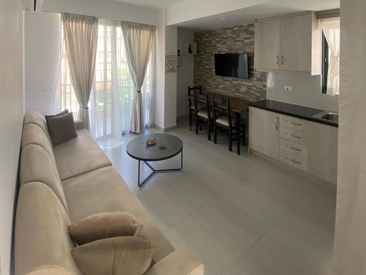 City Glow Apartments Sarande Ngoại thất bức ảnh